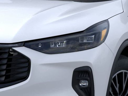 New 2025 Ford Escape SE w/ PHEV Premium Package FWD image 18
