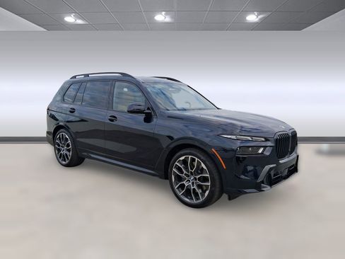Used 2026 BMW X7 xDrive40i w/ Executive Package AWD/4WD image 6