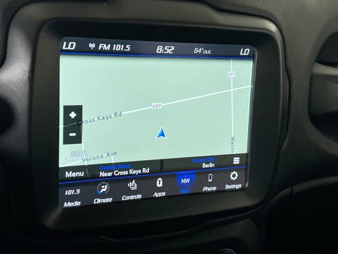 Used 2022 Jeep Renegade Trailhawk AWD/4WD image 13