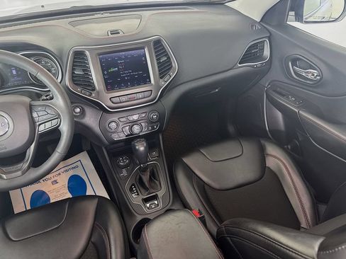 Used 2022 Jeep Cherokee Trailhawk w/ Sun, Sound & Nav Group AWD/4WD image 27