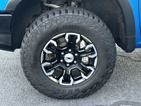 Used 2022 Chevrolet Silverado 1500 ZR2 image 16