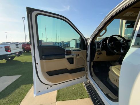 Used 2016 Ford F150 Lariat w/ Equipment Group 501A Mid image 8