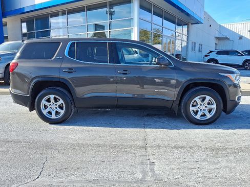 Used 2019 GMC Acadia SLE image 7