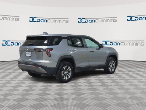 Used 2026 Chevrolet Equinox LT AWD/4WD image 8