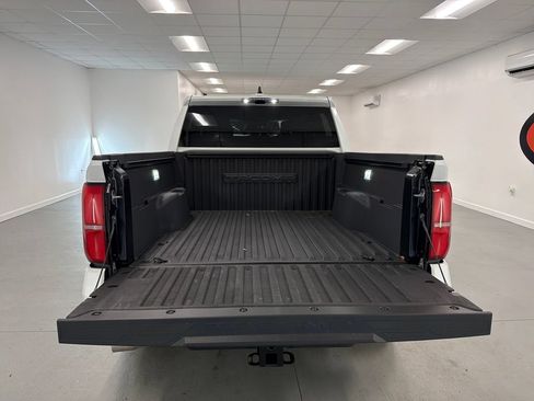 Used 2025 Toyota Tacoma TRD Sport RWD image 7