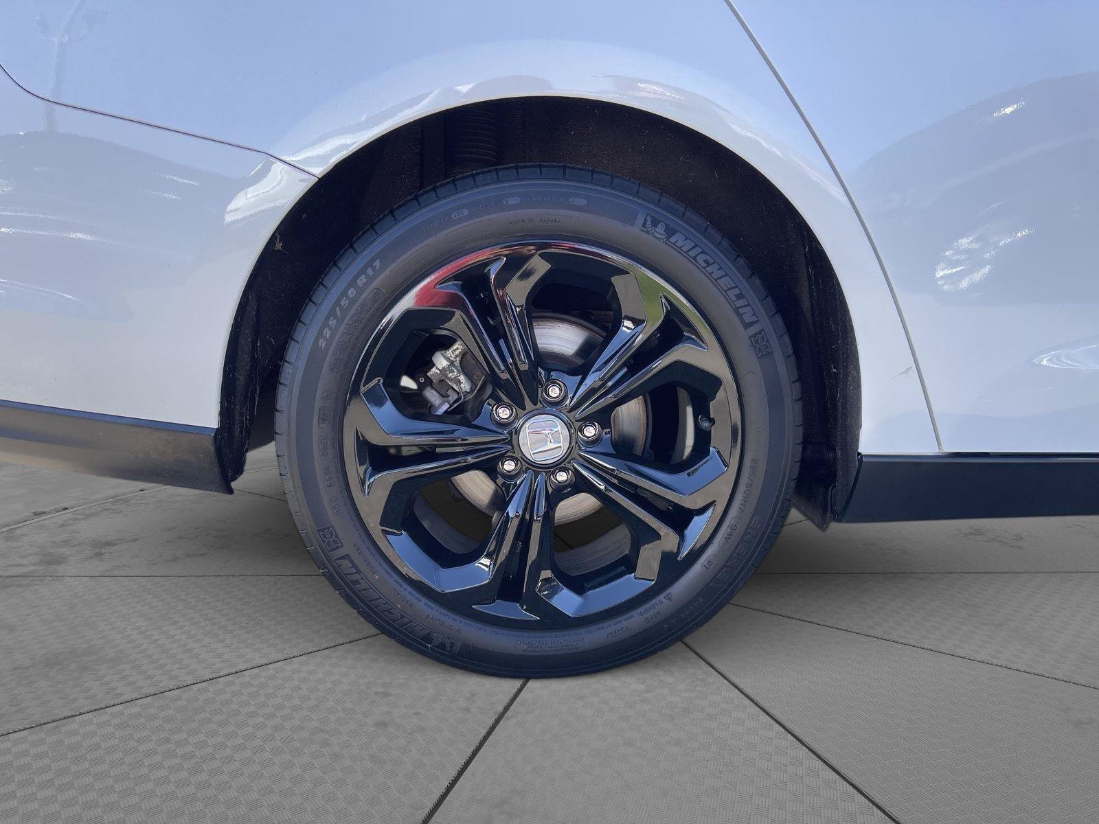 Used 2024 Honda Accord EX image 21