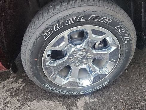 Used 2025 RAM 1500 Big Horn AWD/4WD image 18