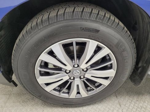 Used 2018 Nissan Pathfinder S image 31