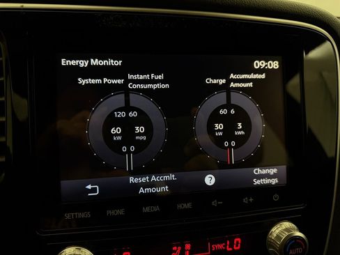 Used 2020 Mitsubishi Outlander SEL image 19