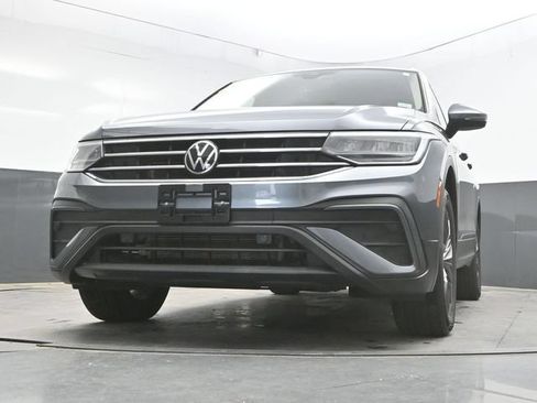 Used 2023 Volkswagen Tiguan SE AWD/4WD image 29
