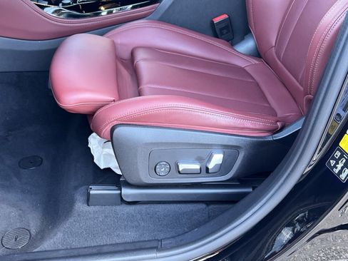 Used 2023 BMW X4 xDrive30i w/ Premium Package image 15