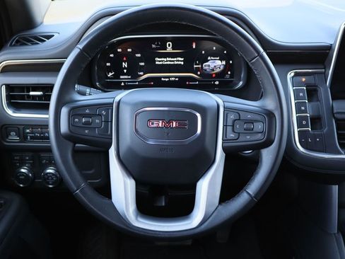 Used 2023 GMC Yukon SLE image 13