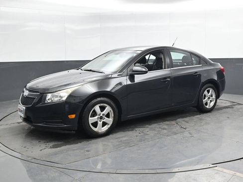 Used 2014 Chevrolet Cruze LT image 6