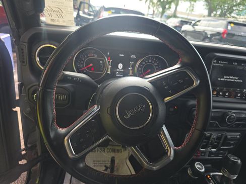 Used 2020 Jeep Wrangler Unlimited Rubicon w/ Quick Order Package 28Y Recon image 10