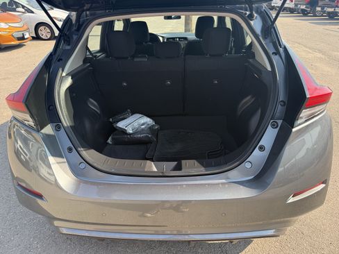 Used 2025 Nissan Leaf S FWD image 19