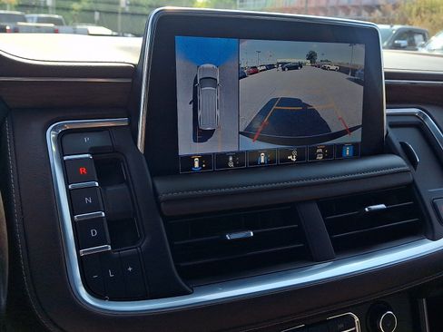 Used 2021 Chevrolet Tahoe LT w/ LT Signature Package AWD/4WD image 18