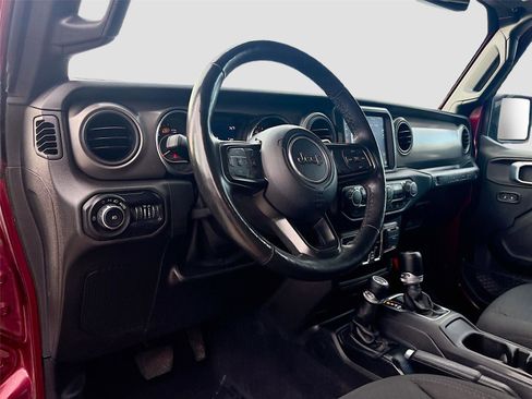 Used 2021 Jeep Wrangler Unlimited Sport image 10