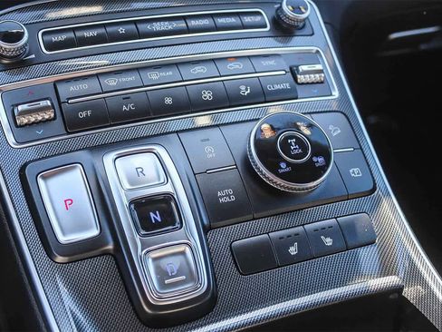 Used 2023 Hyundai Santa Fe SEL image 35