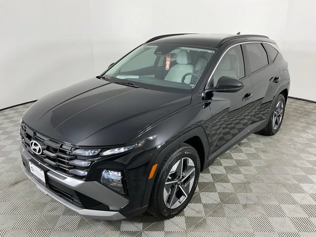 Used 2025 Hyundai Tucson SEL FWD image 2