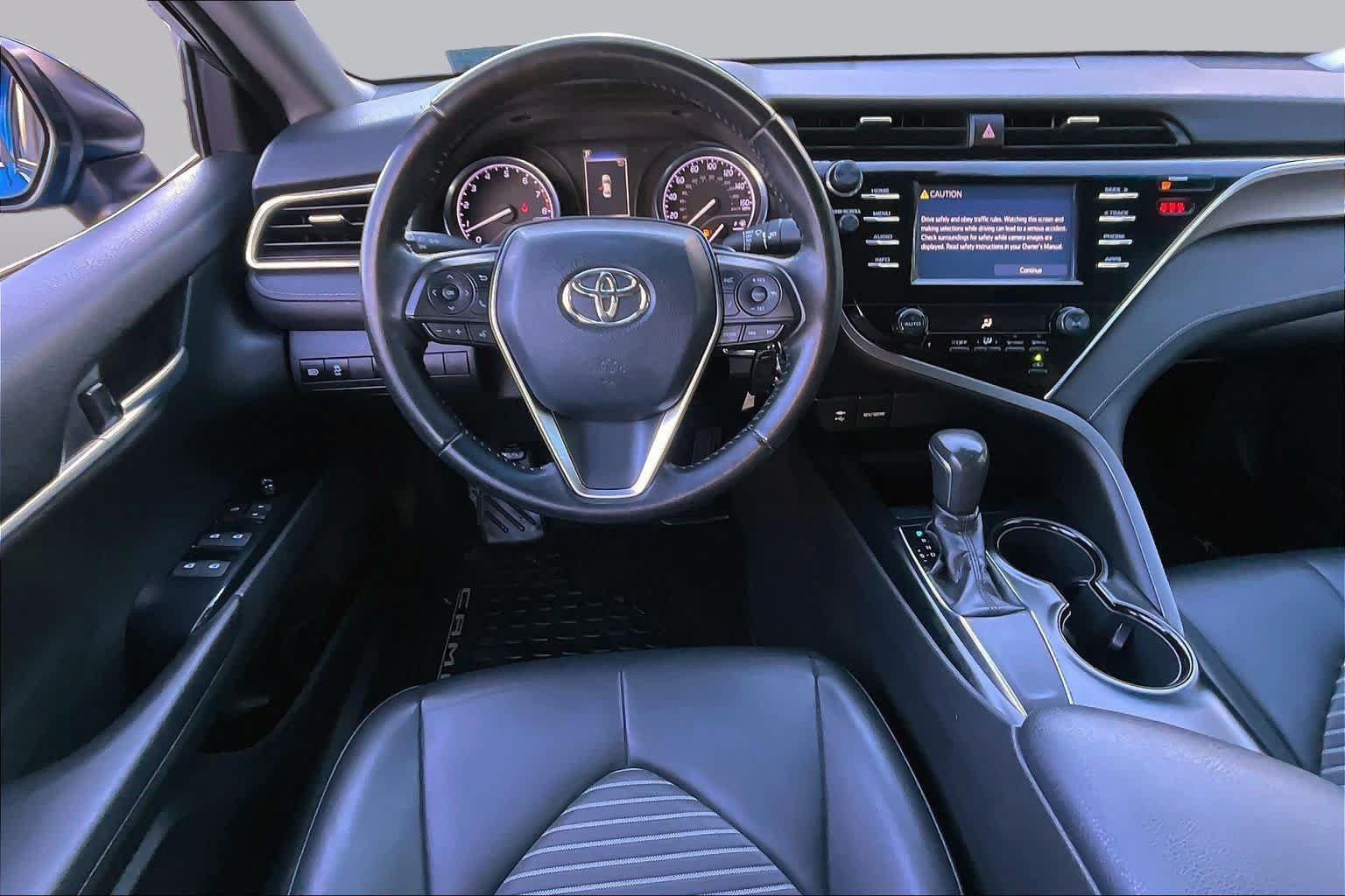 Used 2018 Toyota Camry SE FWD image 6
