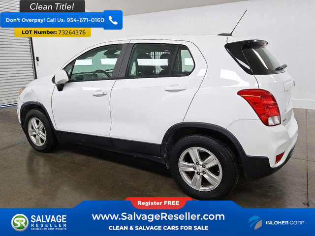 Used 2021 Chevrolet Trax LS FWD image 3