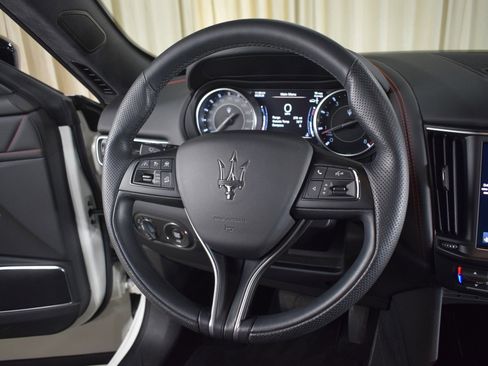 Certified 2022 Maserati Levante GT image 26