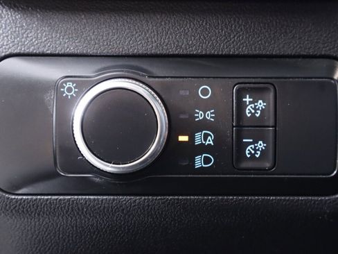 Used 2020 Ford Escape SE image 10