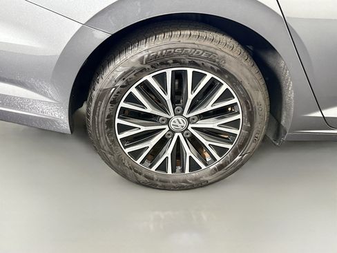 Used 2021 Volkswagen Jetta R-Line FWD image 32