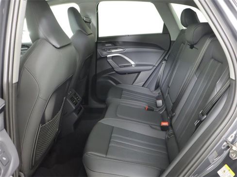 New 2025 Audi Q5 Premium Plus image 15