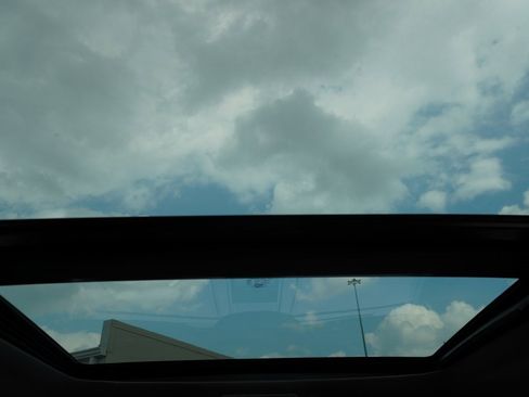 Used 2015 Ford F150 Lariat w/ Equipment Group 502A Luxury image 18