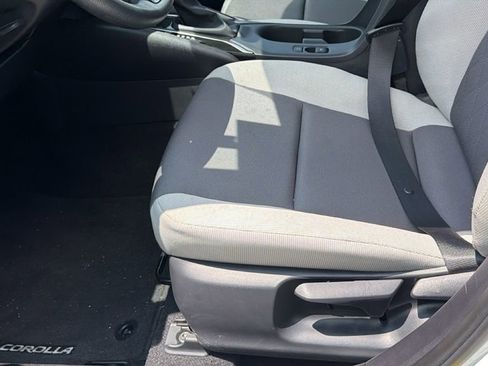 Used 2026 Toyota Corolla LE FWD image 10