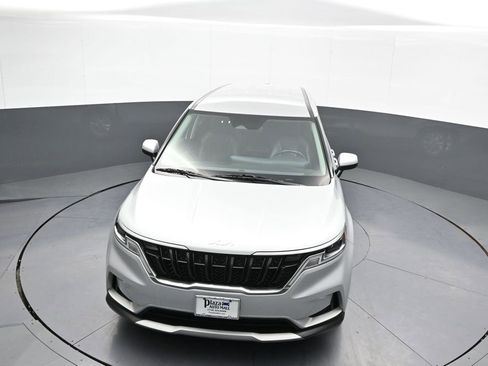 Certified 2023 Kia Carnival LX image 36