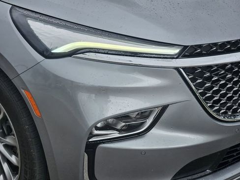 Used 2024 Buick Enclave Avenir w/ Avenir Technology Package image 8