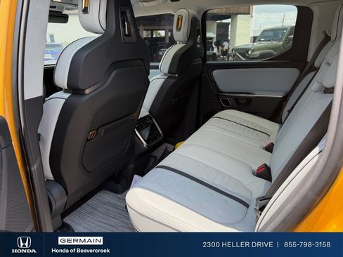 Used 2022 Rivian R1T Adventure AWD/4WD image 4