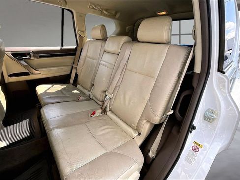 Used 2016 Lexus GX 460 w/ Premium Package AWD/4WD image 26