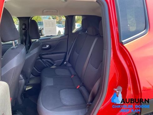 Used 2020 Jeep Renegade Trailhawk w/ Cold Weather Group AWD/4WD image 19