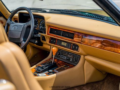 Used 1994 Jaguar XJS V12 Convertible image 36