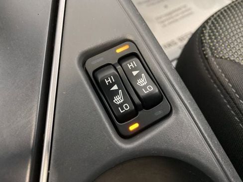 Used 2024 Subaru Crosstrek 2.0i Premium image 19