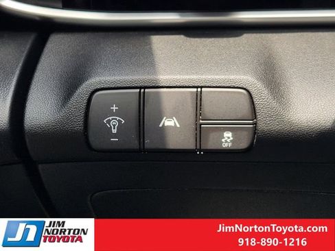 Used 2022 Hyundai Elantra SEL w/ Convenience Package FWD image 24