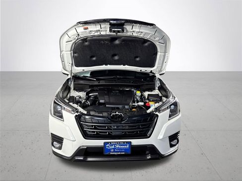 Used 2022 Subaru Forester Premium image 22