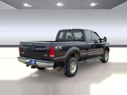 Used 2000 Ford F250 XLT image 9