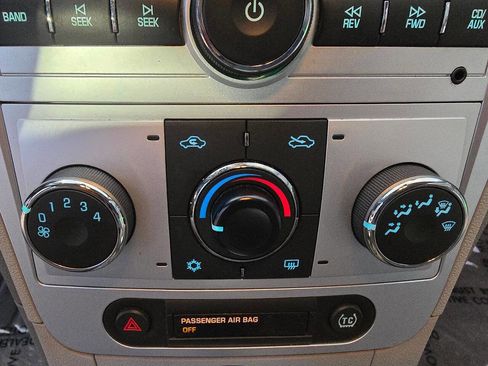 Used 2011 Chevrolet Malibu LS image 38