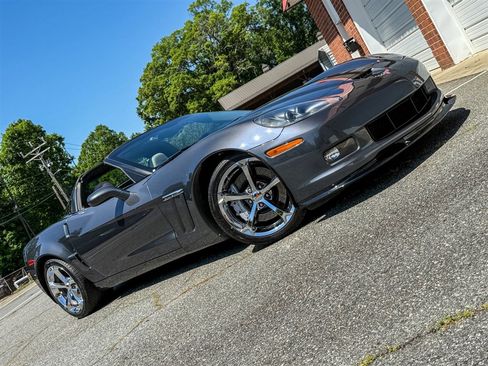 Used 2013 Chevrolet Corvette Grand Sport w/ 2LT Preferred Equipment Group RWD image 31