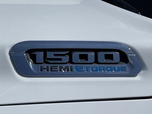 Used 2022 RAM 1500 Limited image 32