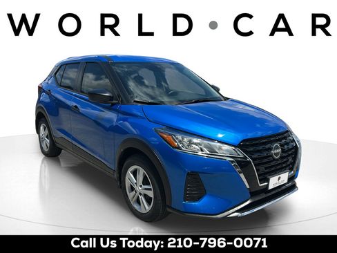 Certified 2025 Nissan Kicks Play S FWD image 1