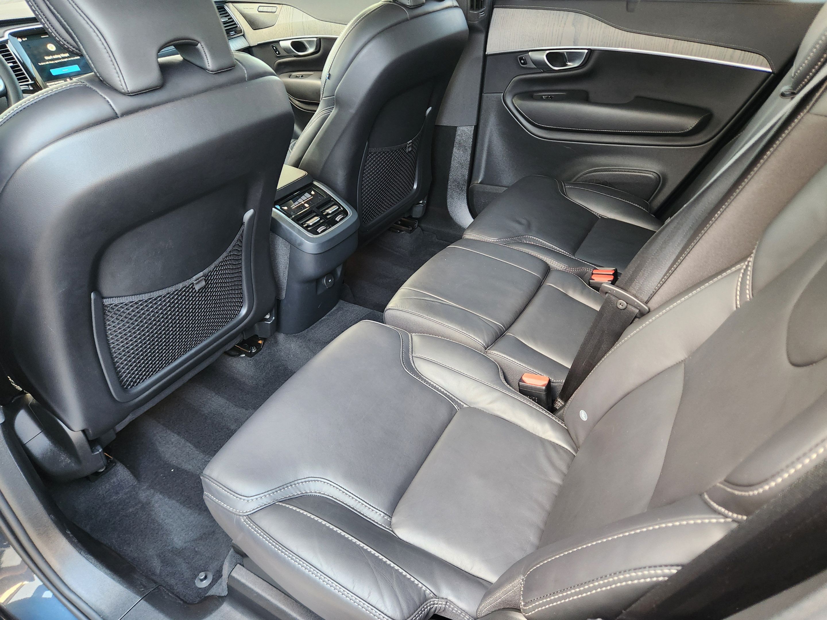 Used 2024 Volvo XC90 B6 Ultimate AWD/4WD image 25