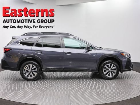 Used 2023 Subaru Outback Premium AWD/4WD image 4