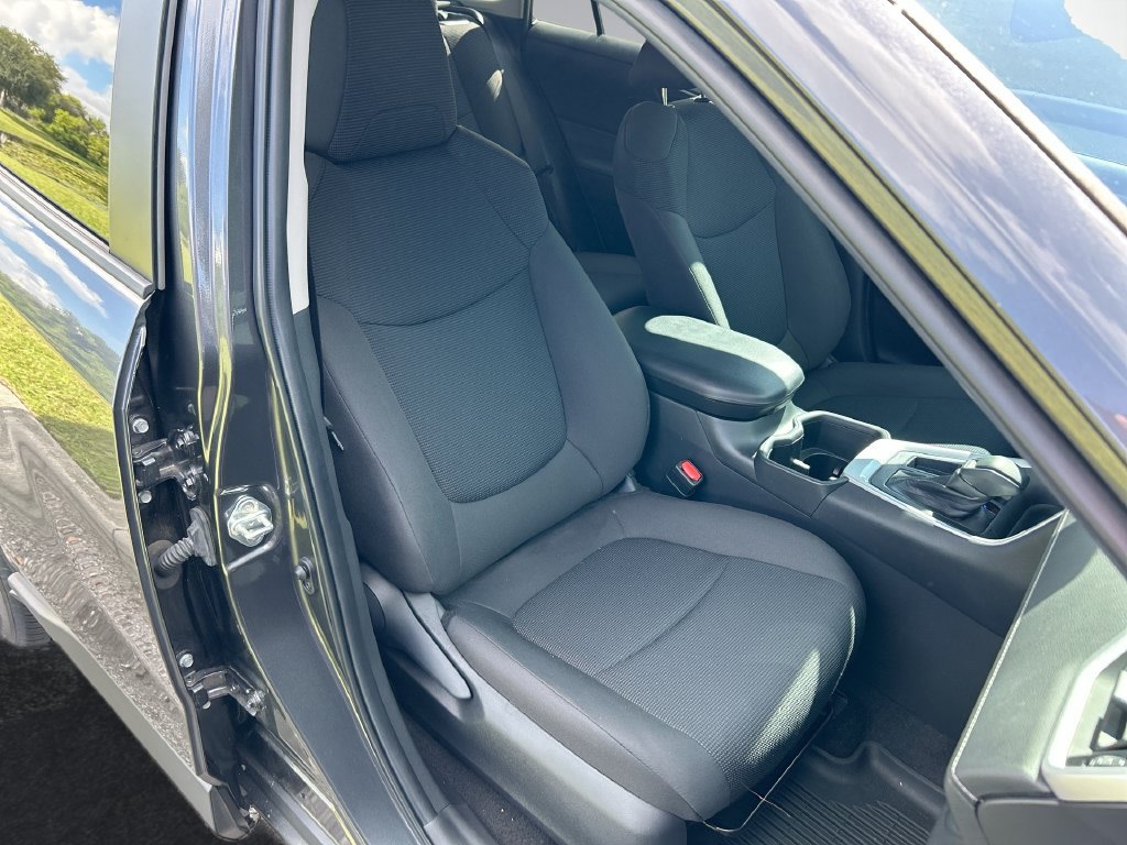 Certified 2023 Toyota RAV4 LE FWD image 30