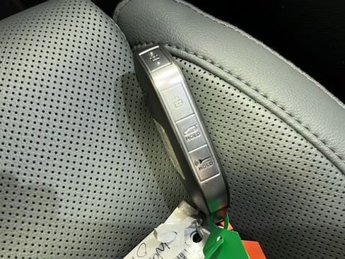 Used 2024 Kia Sorento SX Prestige w/ Sage Leather Package image 21