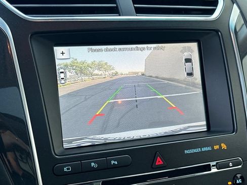 Certified 2017 Ford Explorer Platinum AWD/4WD image 21